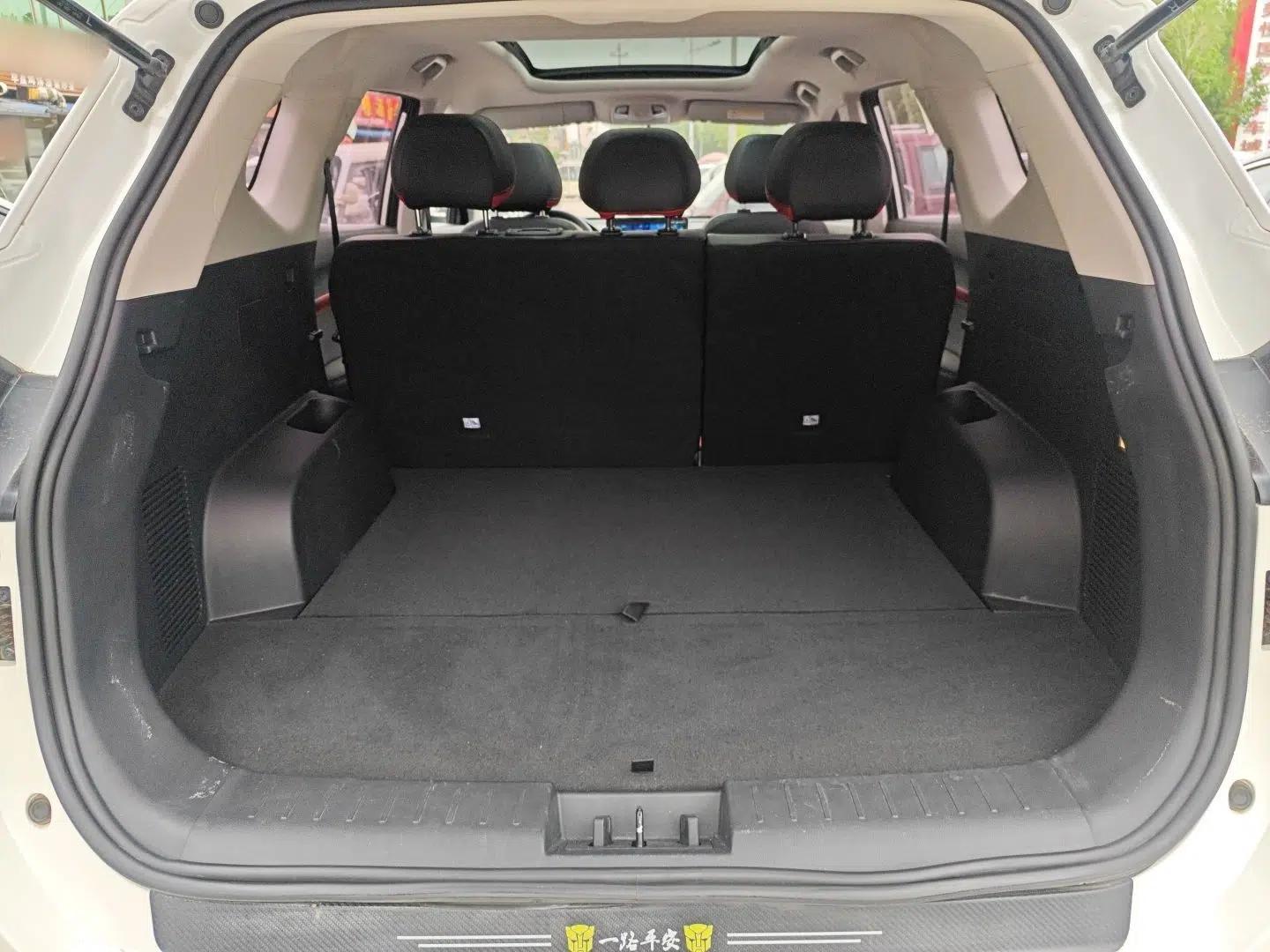 SOL X8 2021 300T DCT Luxury Smart Connect Edition 5 Seats — миниатюра 22