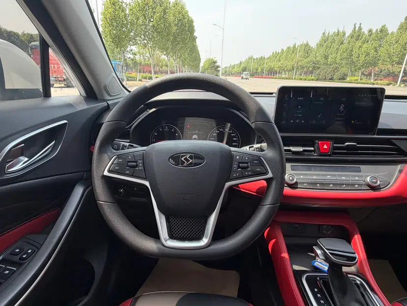 SOL X4 2021 1.5T CVT Chief Edition — миниатюра 15