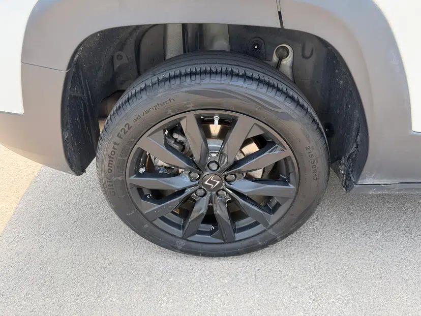 SOL X4 2021 1.5T CVT Chief Edition — миниатюра 10