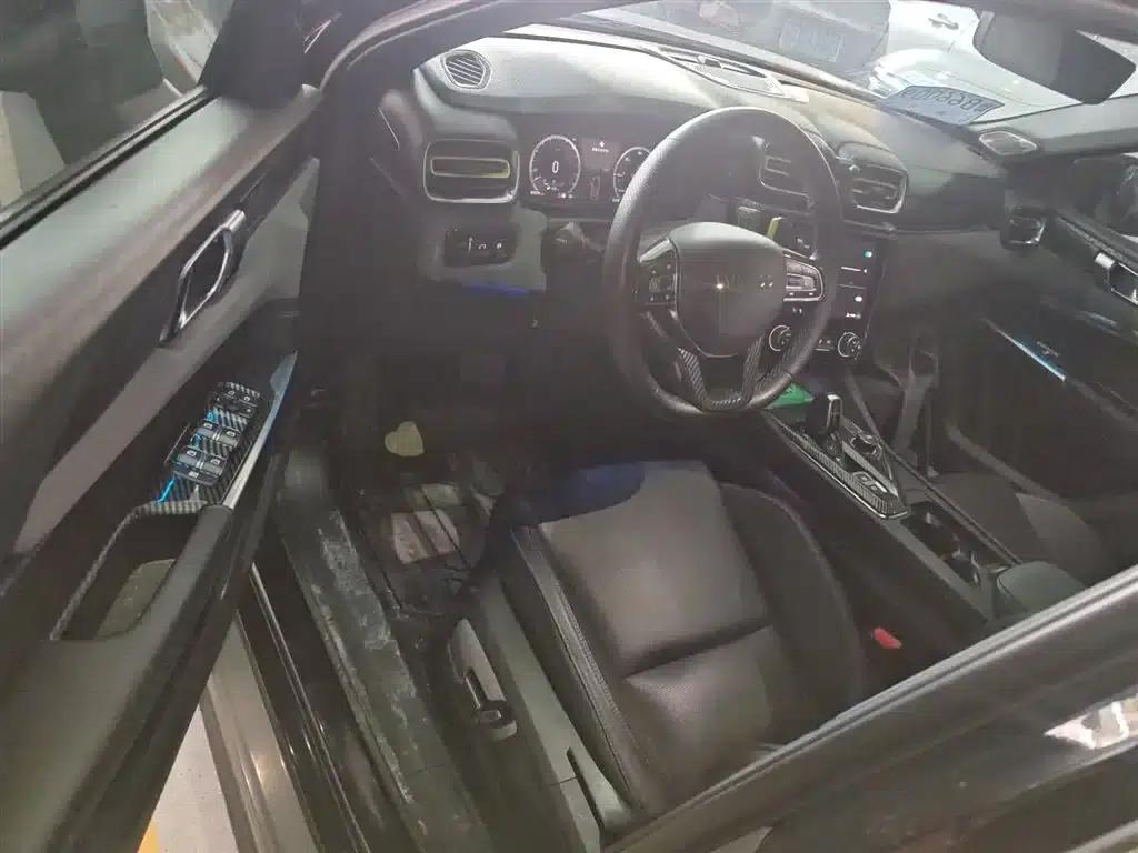 Lynk & Co 03 PHEV 2020 1.5T Pro — миниатюра 16