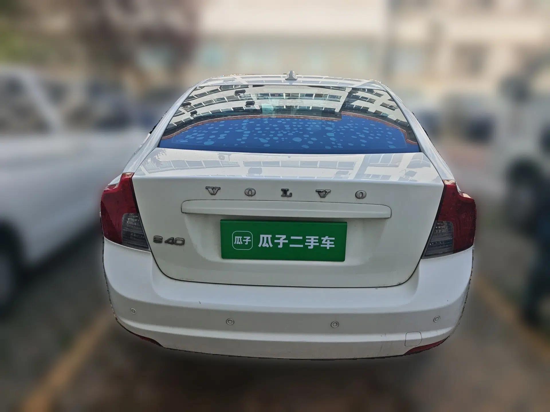 Volvo S40 2009 2.0L Automatic ZhiShang Edition — миниатюра 5