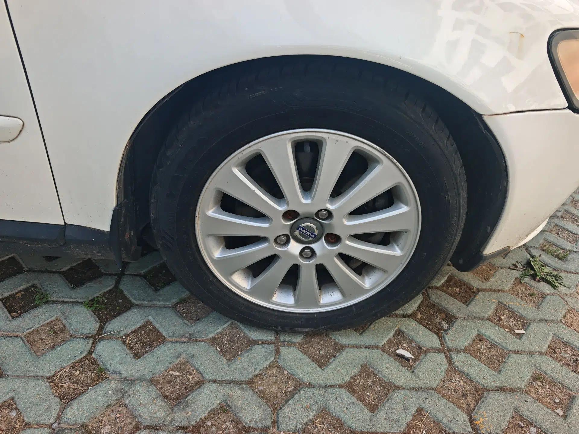 Volvo S40 2009 2.0L Automatic ZhiShang Edition — миниатюра 8