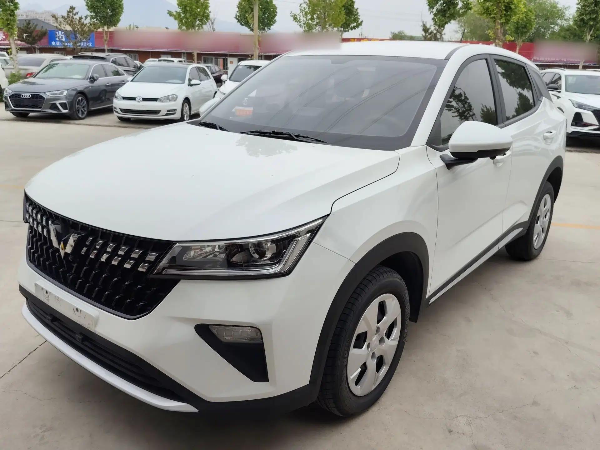 Wuling Alvez 2022 1.5L Manual Free-Style Model — миниатюра 1