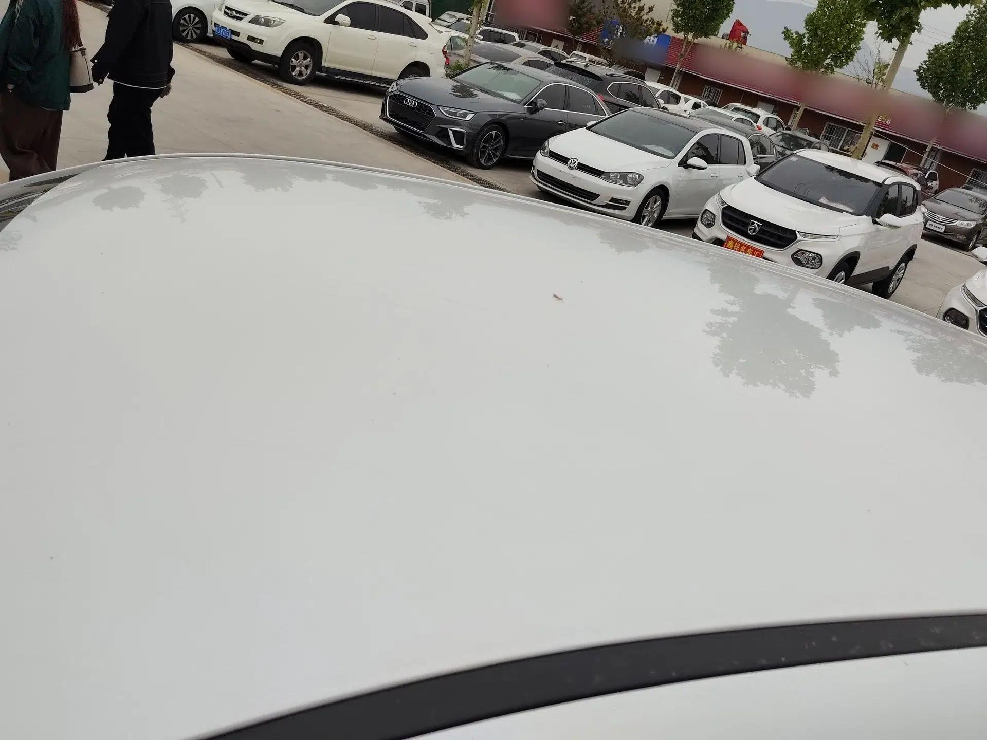 Wuling Alvez 2022 1.5L Manual Free-Style Model — миниатюра 11