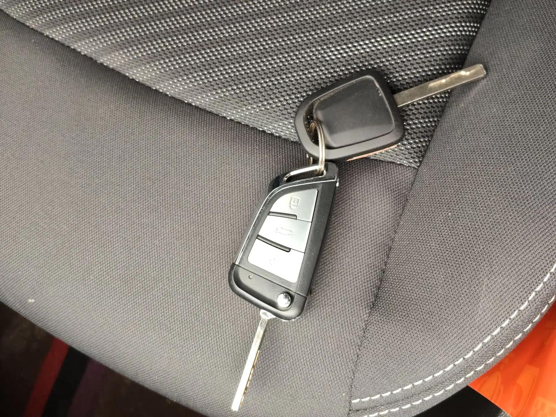 Wuling Alvez 2022 1.5L Manual Free-Style Model — миниатюра 12