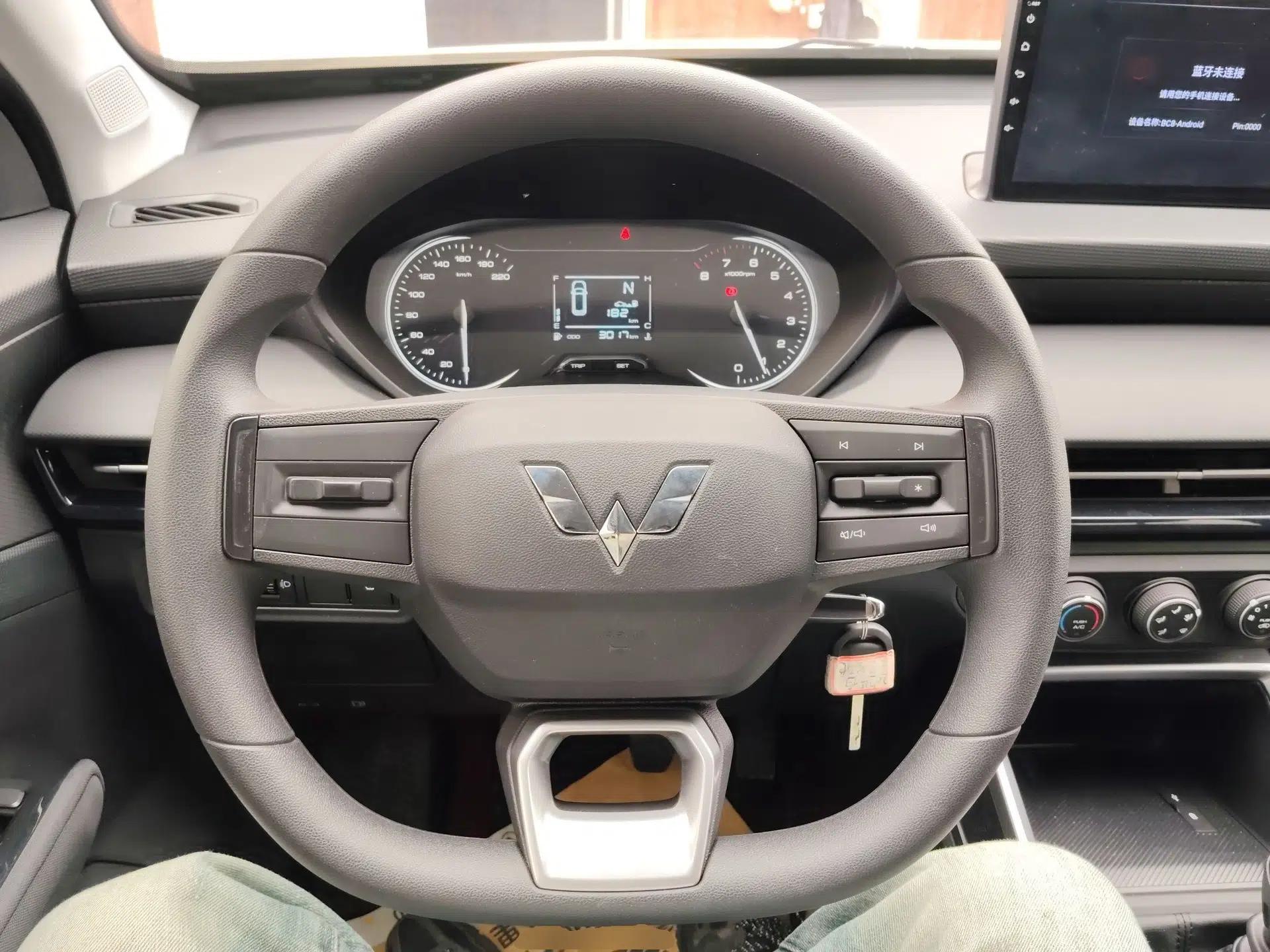 Wuling Alvez 2022 1.5L Manual Free-Style Model — миниатюра 14