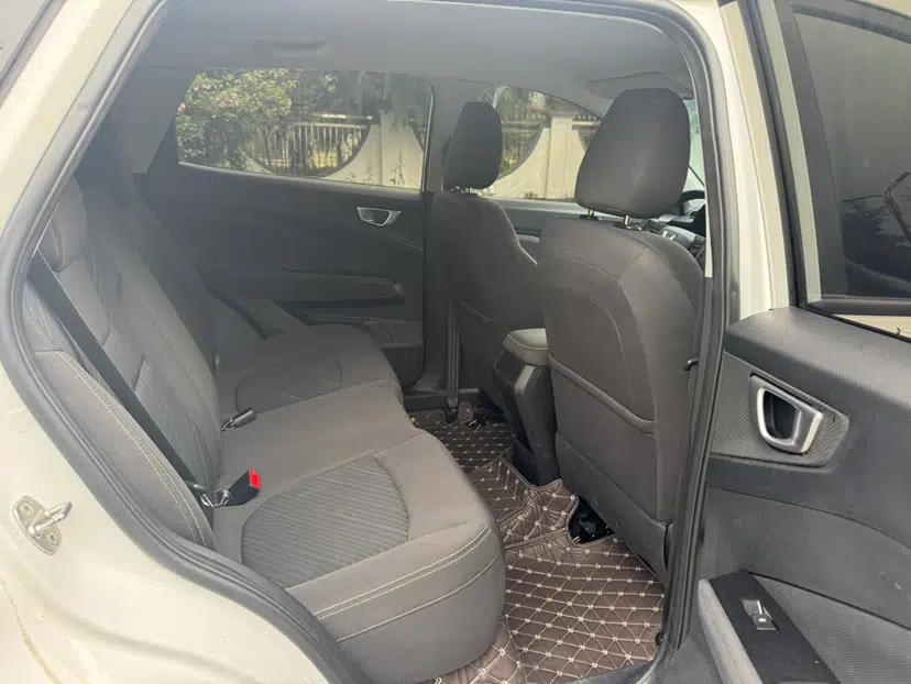 Wuling Alvez 2022 1.5L Manual Free-Style Model — миниатюра 13