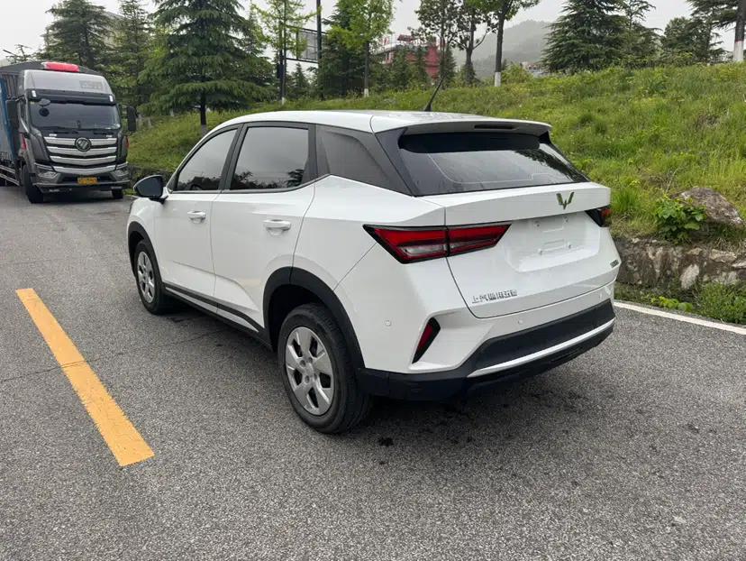 Wuling Alvez 2022 1.5L Manual Free-Style Model — миниатюра 3