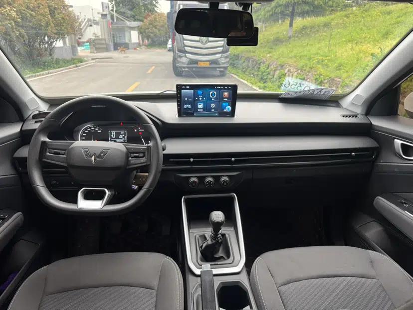 Wuling Alvez 2022 1.5L Manual Free-Style Model — миниатюра 8