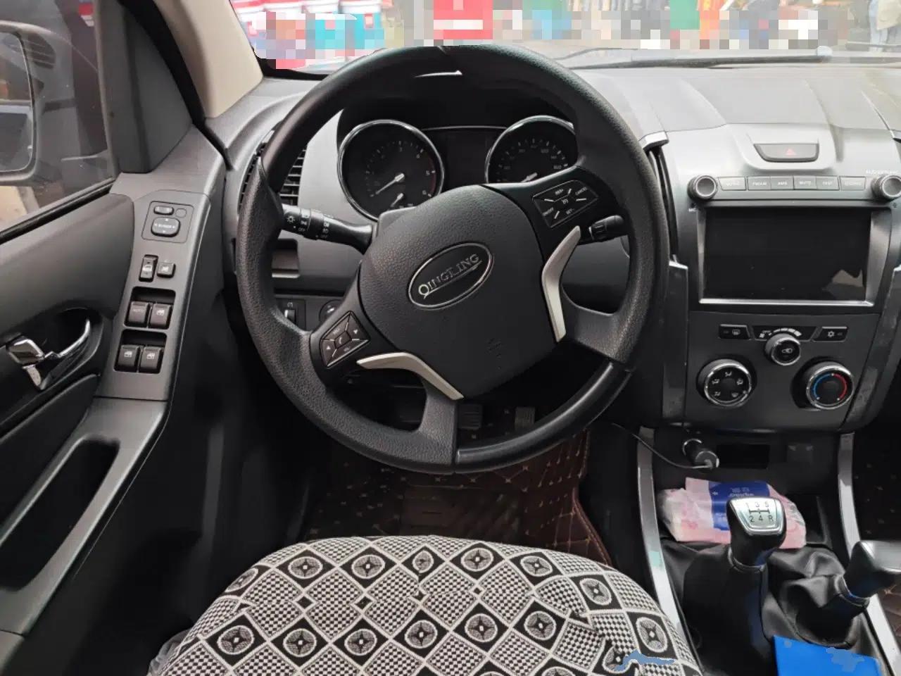 Isuzu TAGA 2018 3.0T Four-Wheel Drive Luxury Edition — миниатюра 11