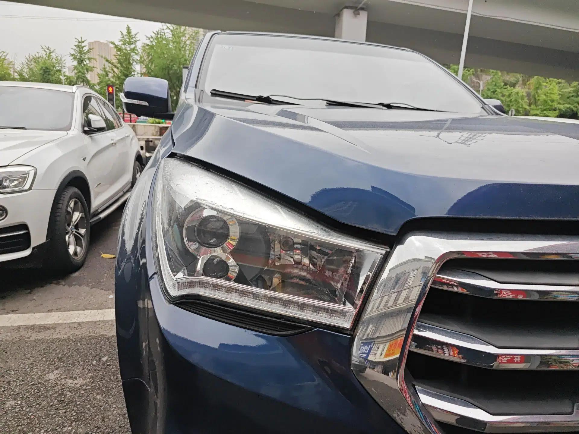 Isuzu TAGA 2018 3.0T Four-Wheel Drive Luxury Edition — миниатюра 7