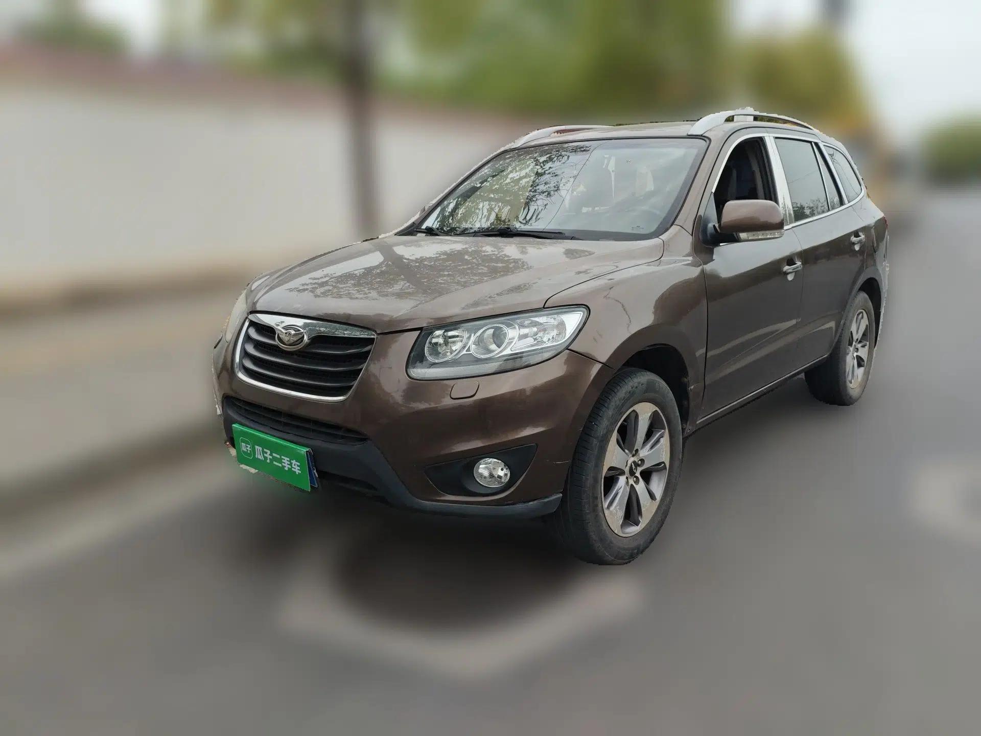 Hyundai Santa Fe Classic 2010 2.4 Ultimate Edition 7-Seater Four-Wheel Drive — миниатюра 1