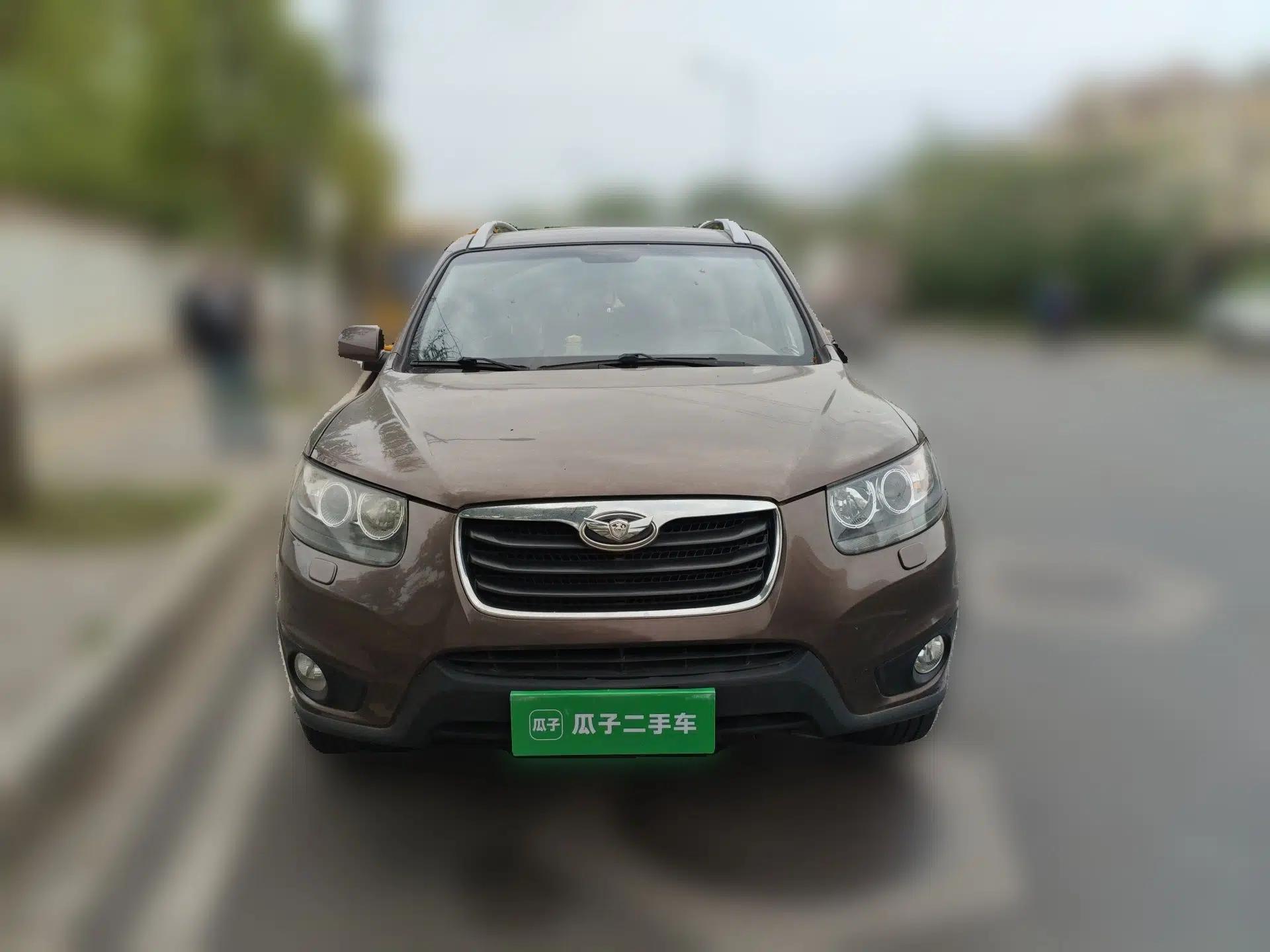 Hyundai Santa Fe Classic 2010 2.4 Ultimate Edition 7-Seater Four-Wheel Drive — миниатюра 2