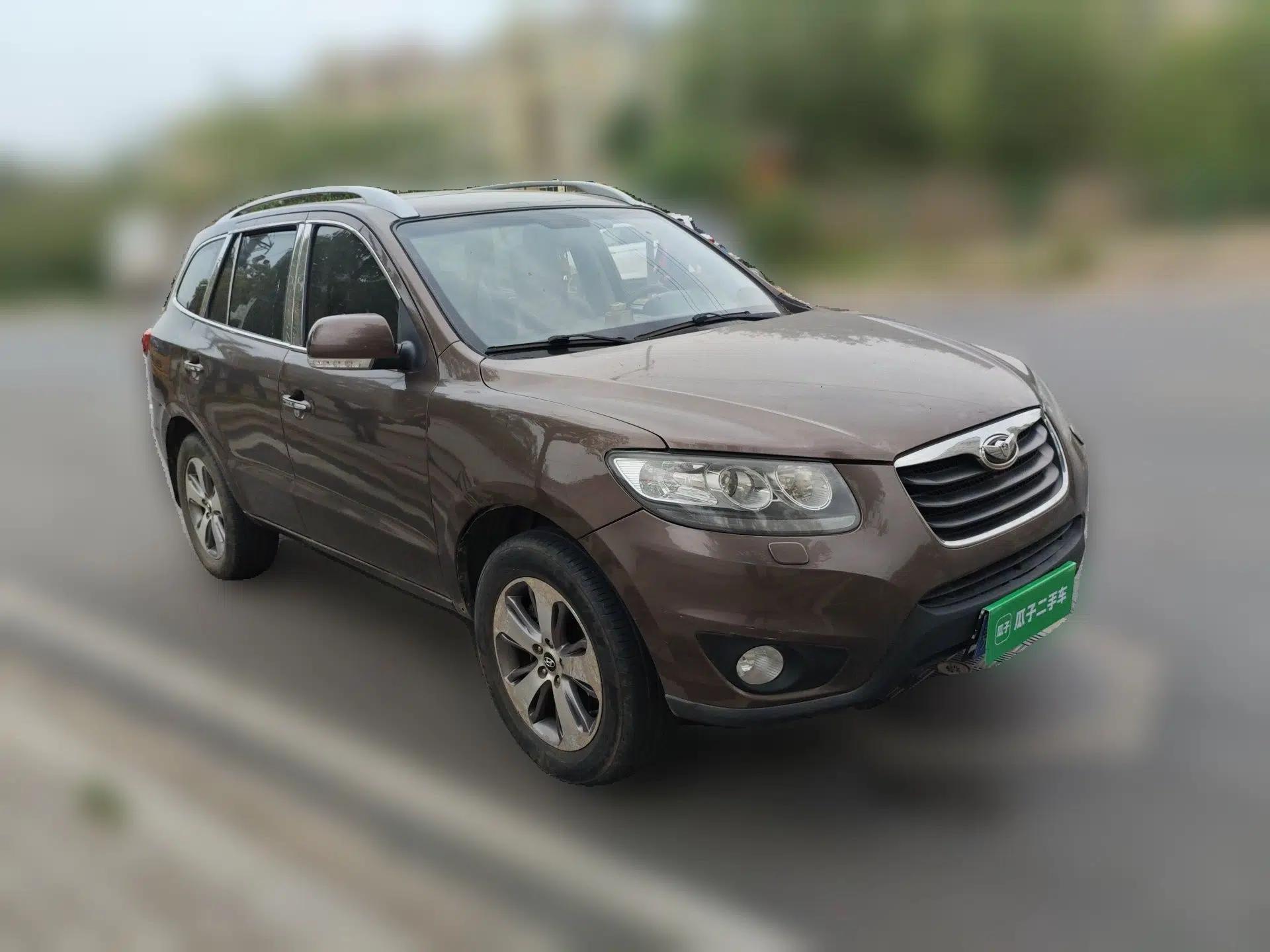 Hyundai Santa Fe Classic 2010 2.4 Ultimate Edition 7-Seater Four-Wheel Drive — миниатюра 3