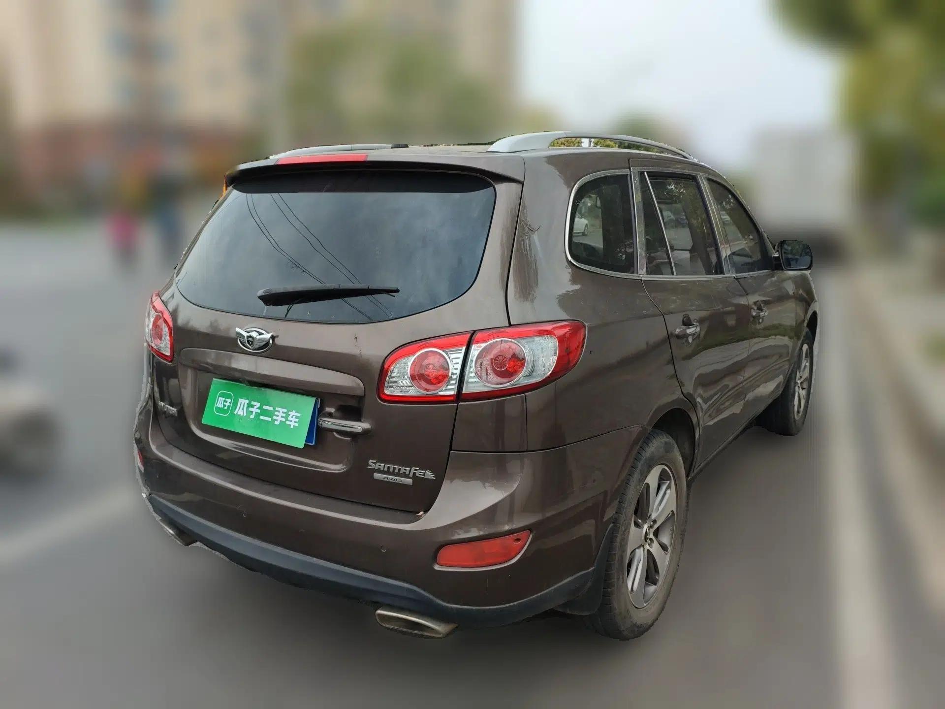 Hyundai Santa Fe Classic 2010 2.4 Ultimate Edition 7-Seater Four-Wheel Drive — миниатюра 6