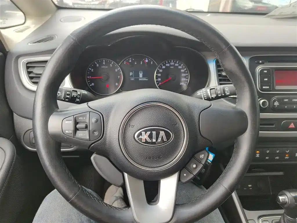 Carens 2013 2.0L 5-seater Automatic Standard Edition (National V Emission Standard) — миниатюра 11