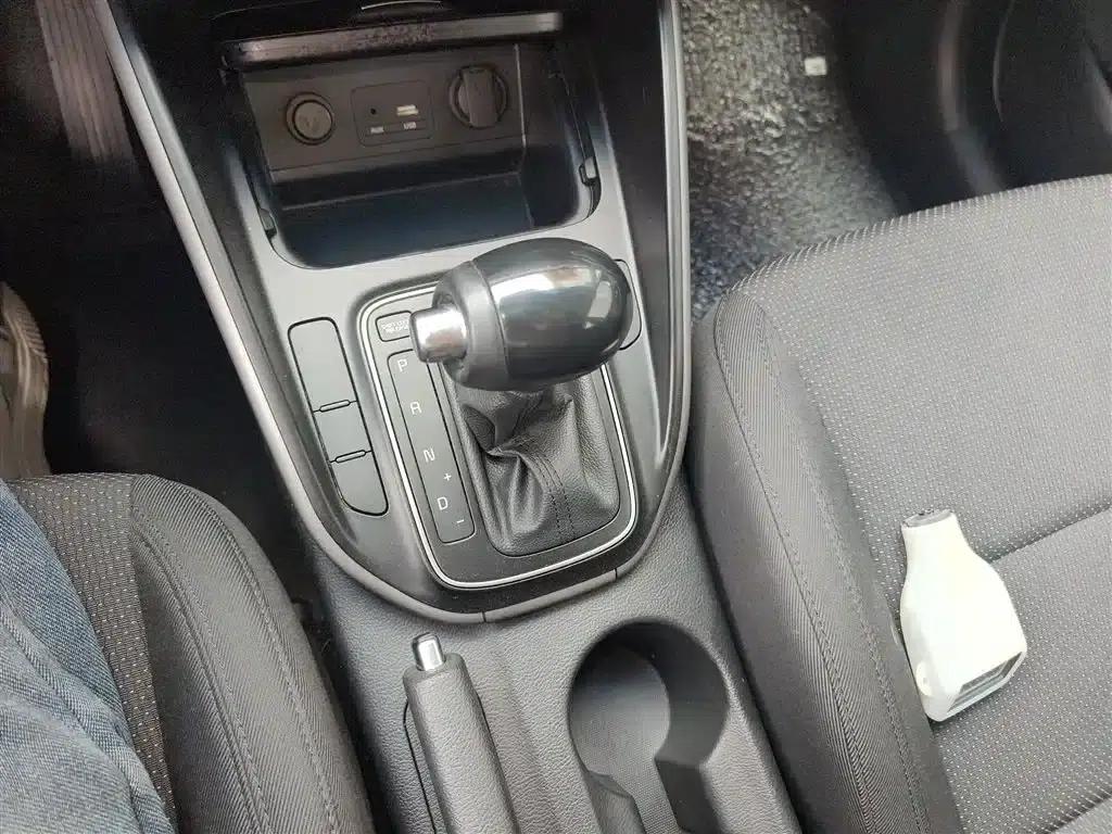 Carens 2013 2.0L 5-seater Automatic Standard Edition (National V Emission Standard) — миниатюра 14