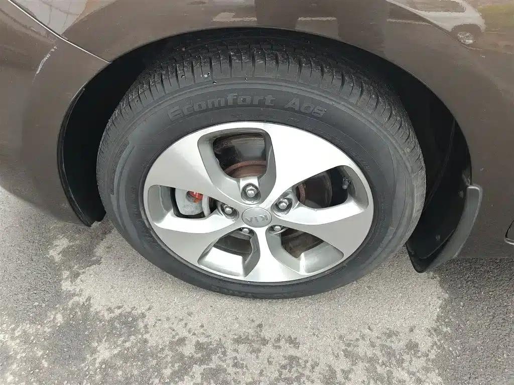 Carens 2013 2.0L 5-seater Automatic Standard Edition (National V Emission Standard) — миниатюра 23