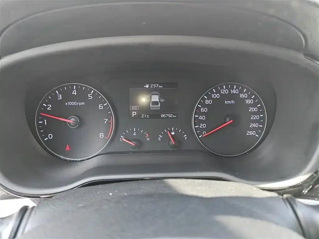 K5 2017 1.6T Automatic GLS — миниатюра 12