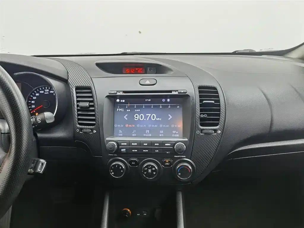 Kia K3S 2014 1.6L Automatic GL — миниатюра 12