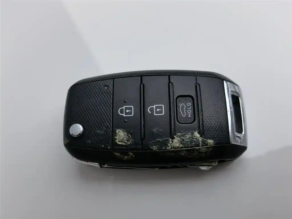 Kia K3S 2014 1.6L Automatic GL — миниатюра 19