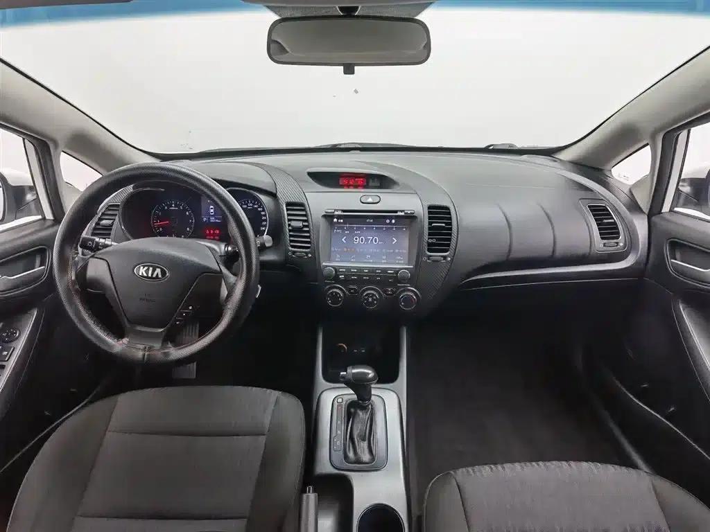 Kia K3S 2014 1.6L Automatic GL — миниатюра 5