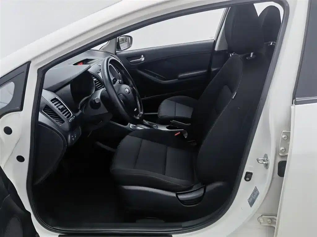 Kia K3S 2014 1.6L Automatic GL — миниатюра 10