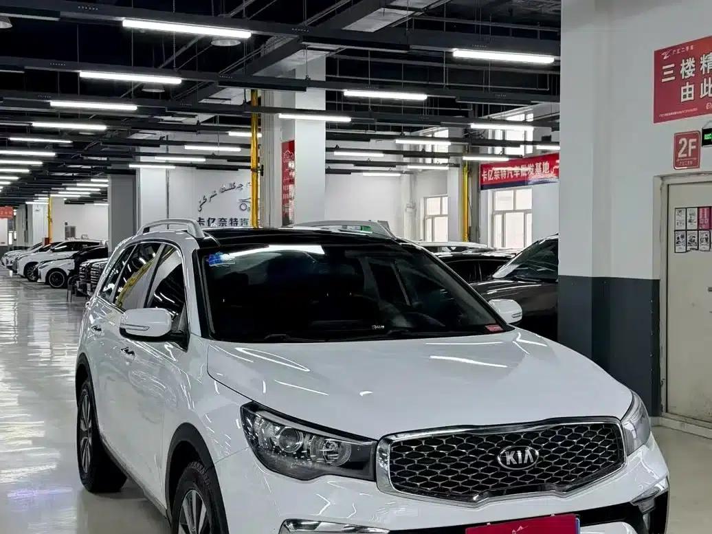 Kia KX7 2017 2.4L Automatic 2WD GLS 5-seater — миниатюра 3