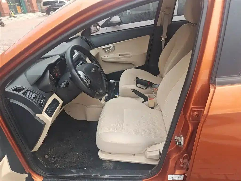 Fengyun 2 2015 1.5L Manual Elite Edition — миниатюра 11