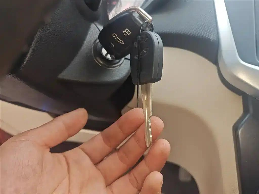 Fengyun 2 2015 1.5L Manual Elite Edition — миниатюра 17