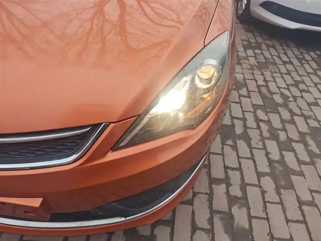 Fengyun 2 2015 1.5L Manual Elite Edition — миниатюра 18