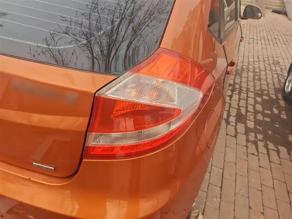 Fengyun 2 2015 1.5L Manual Elite Edition — миниатюра 24