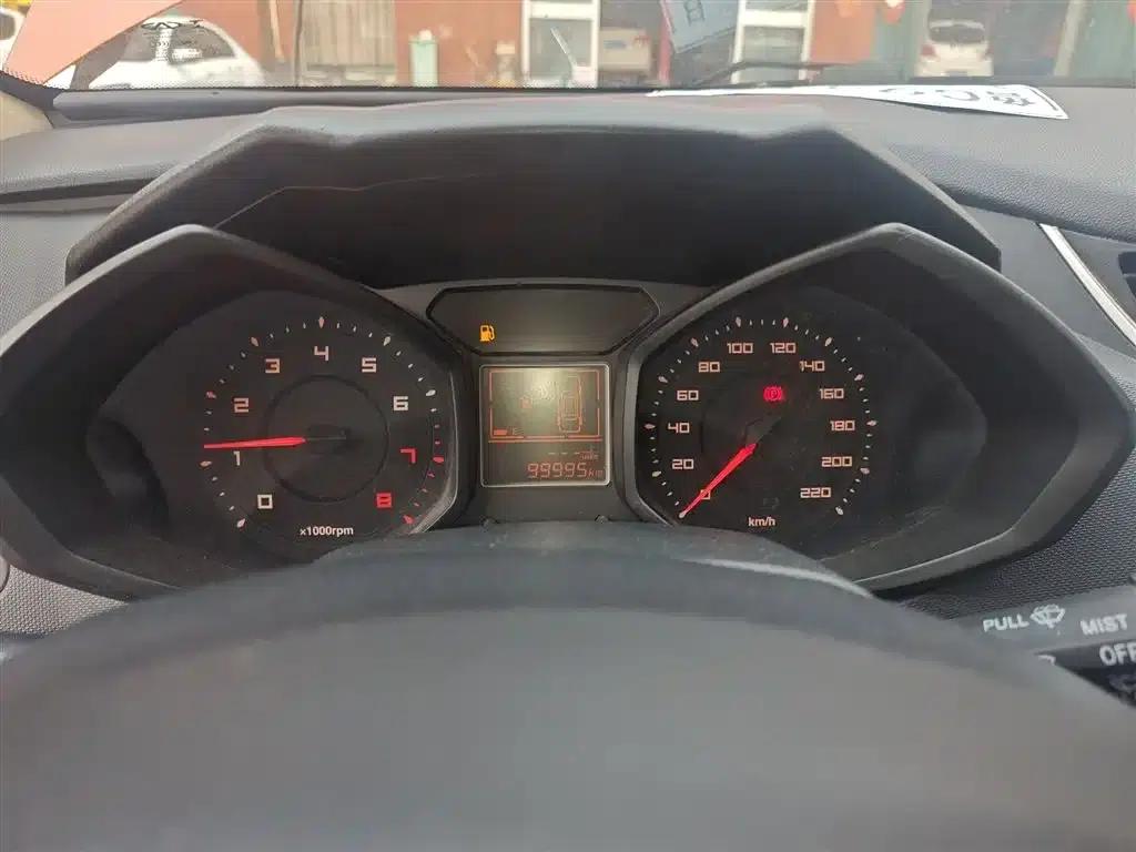 Fengyun 2 2015 1.5L Manual Elite Edition — миниатюра 8