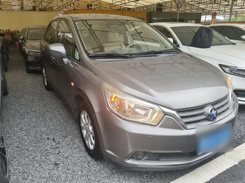 Venucia D50 2013 1.6L Automatic Fashion Edition — миниатюра 22