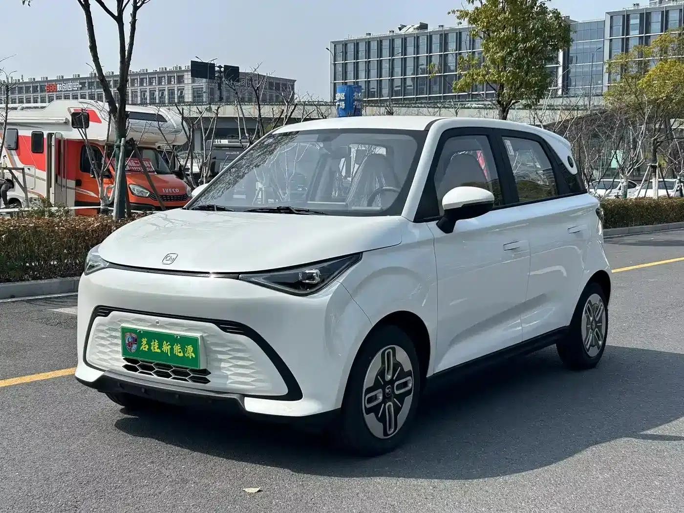 Domi 2025 Model 305km Comfort Edition — миниатюра 1