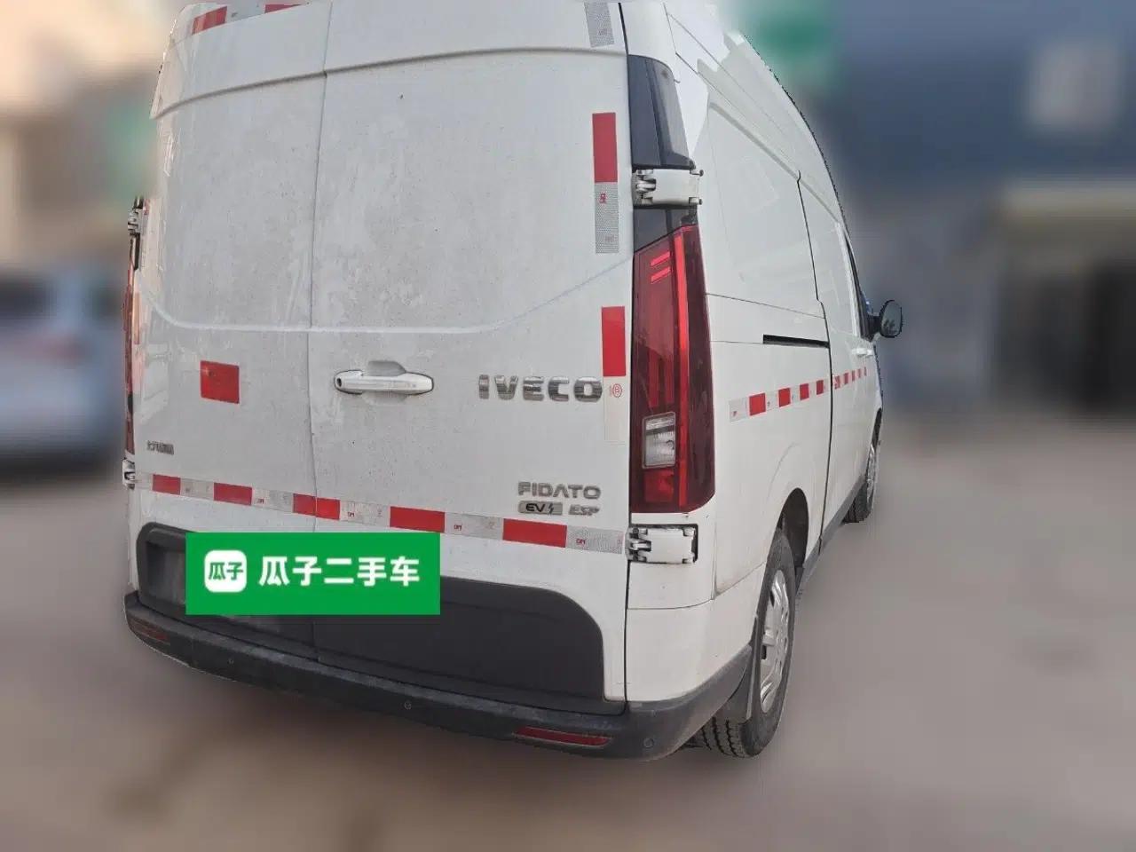 Iveco Fidato 2024 Van Model 88.8 kWh Long Wheelbase High Roof 3 Seats — миниатюра 6