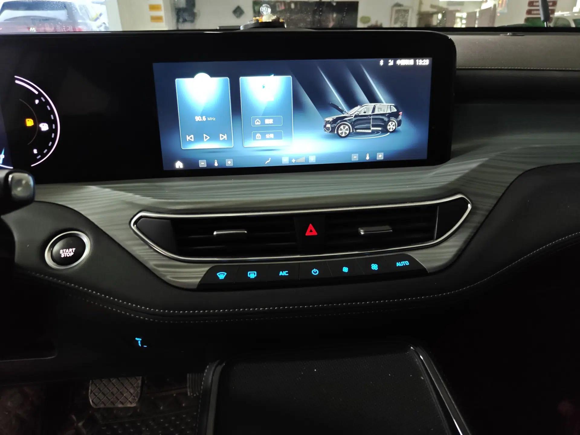 Ford Equator 2021 EcoBoost 225 Platinum Edition 6-seater — миниатюра 16