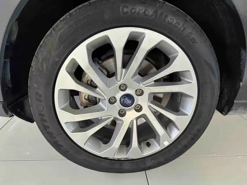 Ford Equator 2021 EcoBoost 225 Platinum Edition 5-Seater — миниатюра 8