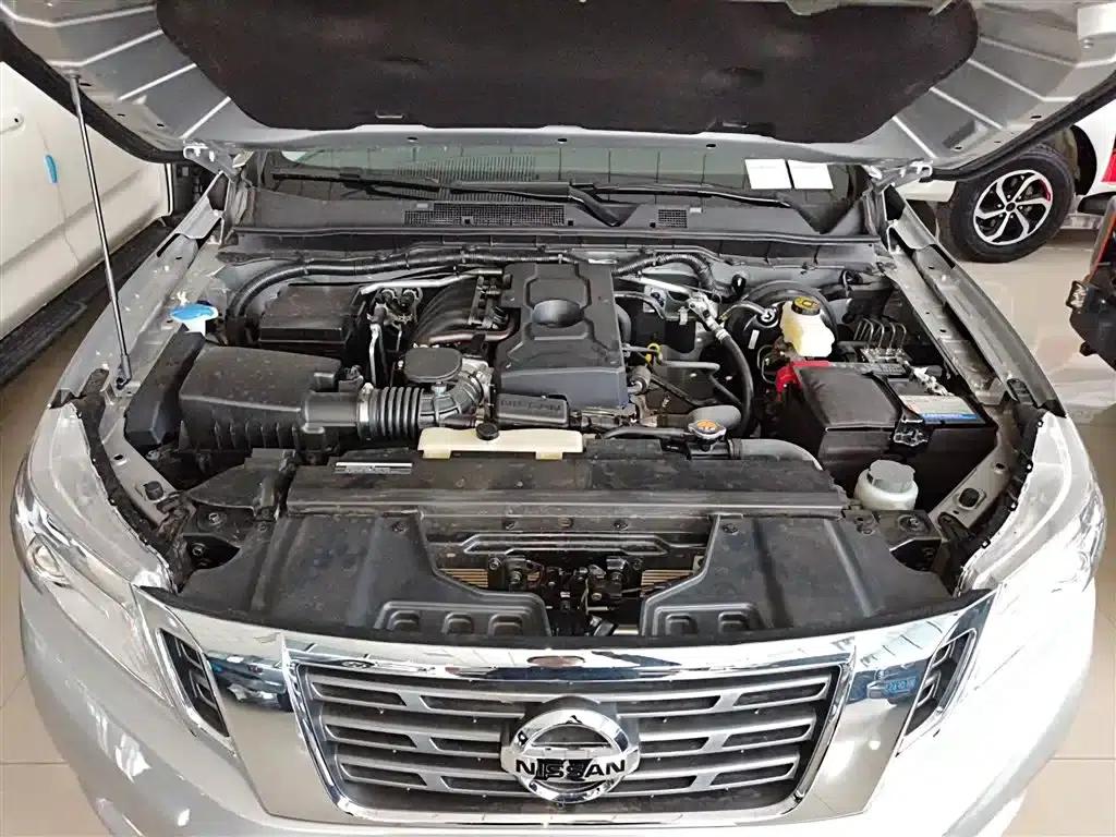 2024 Navara 2.5L Automatic 4WD Highway Premium Edition — миниатюра 16