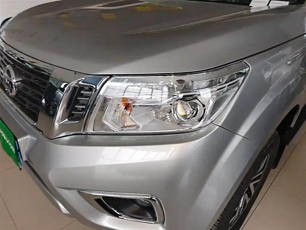 2024 Navara 2.5L Automatic 4WD Highway Premium Edition — миниатюра 18