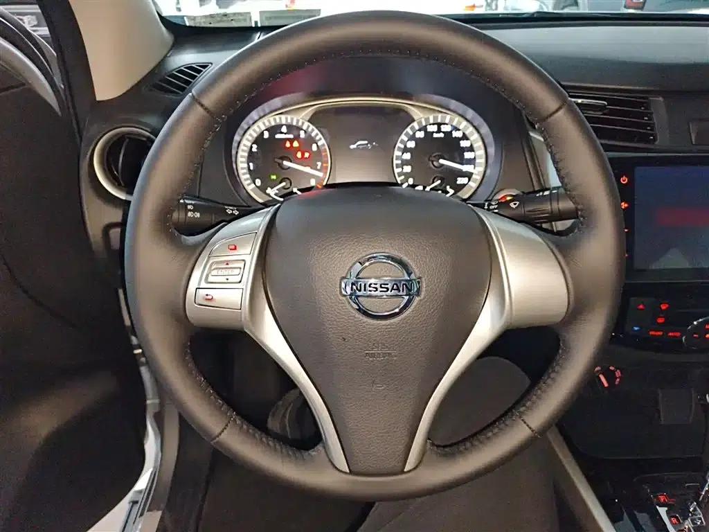 2024 Navara 2.5L Automatic 4WD Highway Premium Edition — миниатюра 7