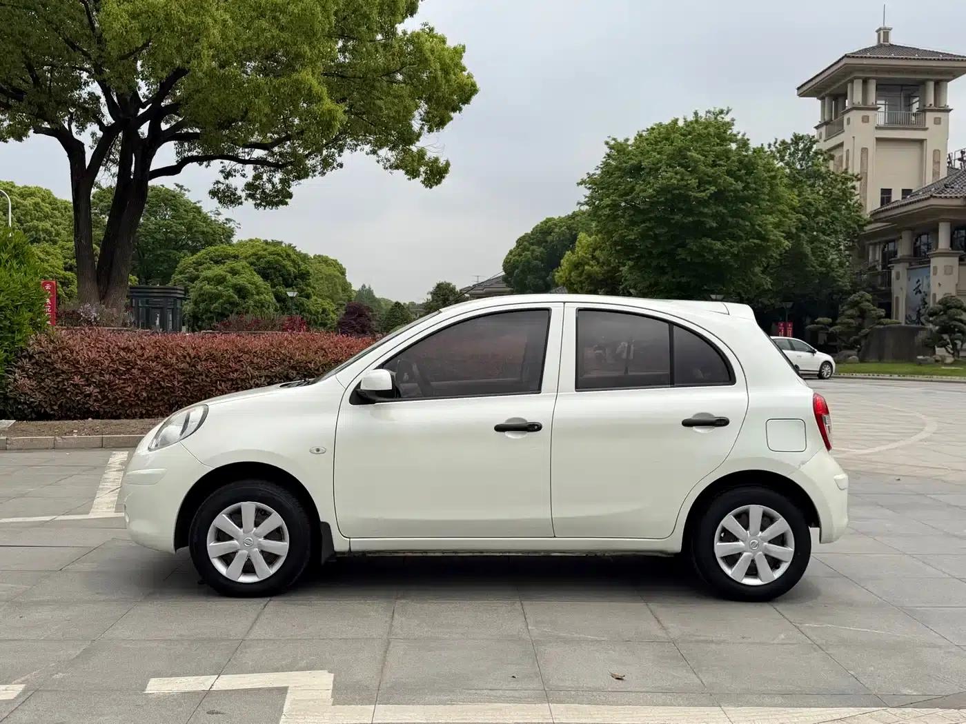 March 2015 1.5L Automatic Easy-to-Display Edition — миниатюра 4