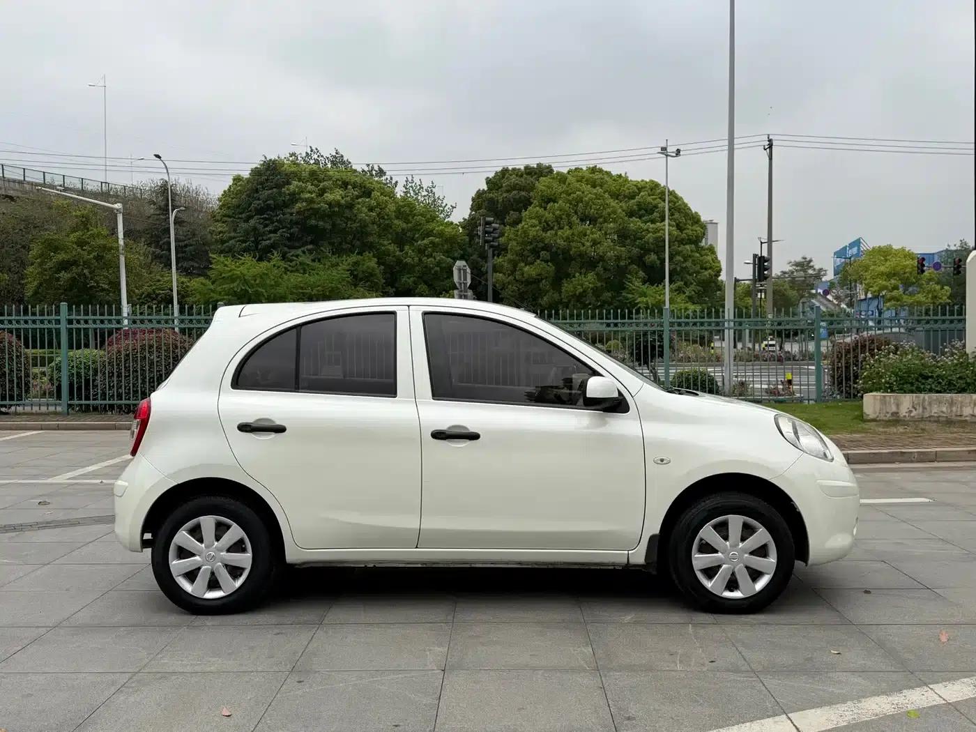 March 2015 1.5L Automatic Easy-to-Display Edition — миниатюра 7