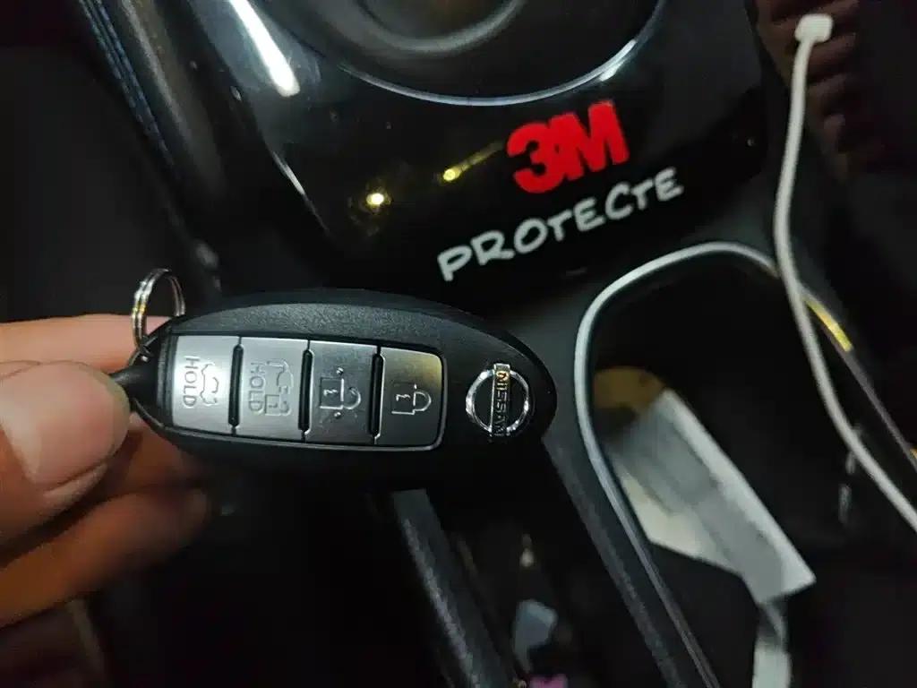 Nissan Sylphy EV 2018 Smart Edition — миниатюра 17