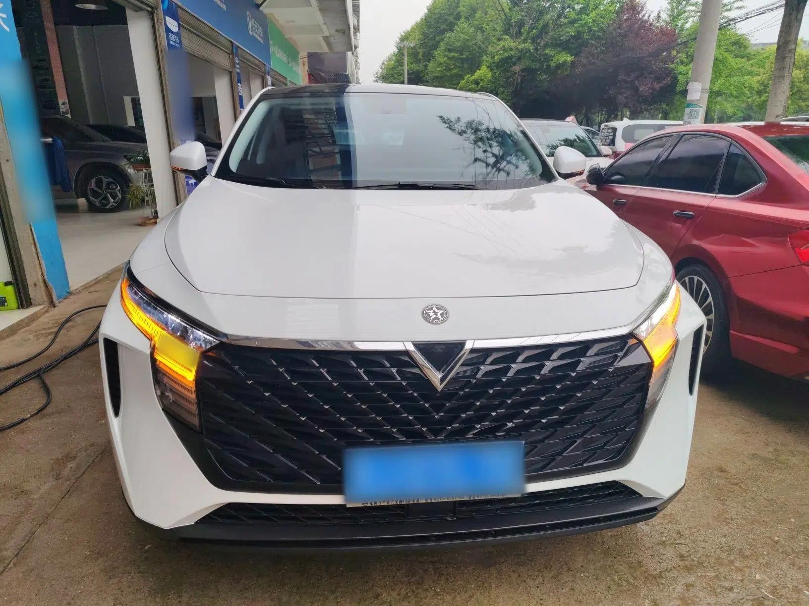 Venucia V 2023 260T Idol Edition Pro — миниатюра 2