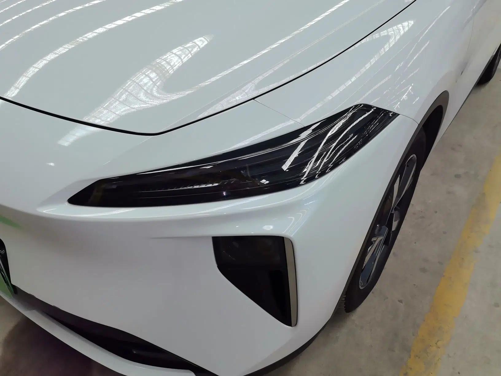 Venucia V DD-i 2025 Orca 150km Joyful Journey Edition — миниатюра 2