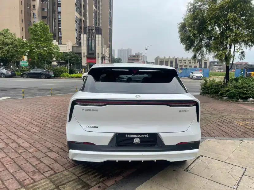 Venucia V DD-i 2025 Orca 150km Joyful Journey Edition — миниатюра 7