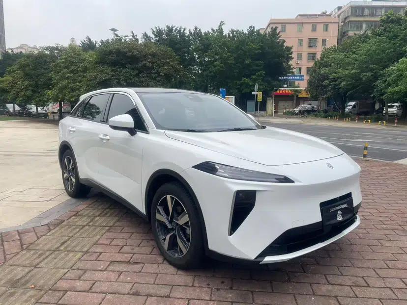 Venucia V DD-i 2025 Orca 150km Joyful Journey Edition — миниатюра 10