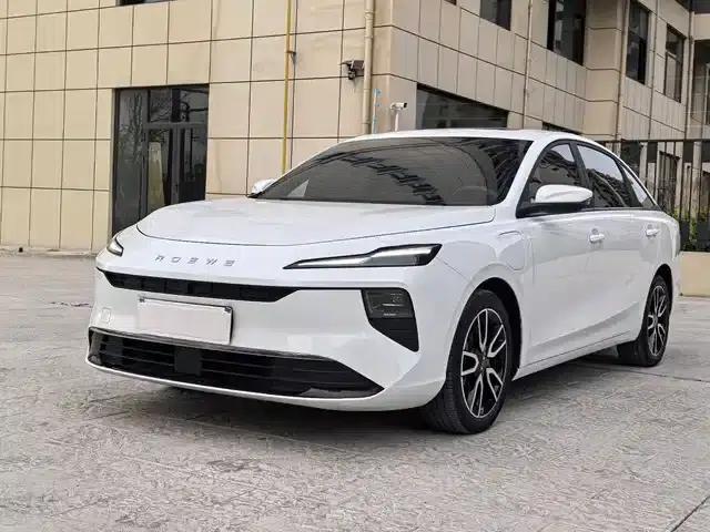 Roewe D6 2025 450km Premium Edition