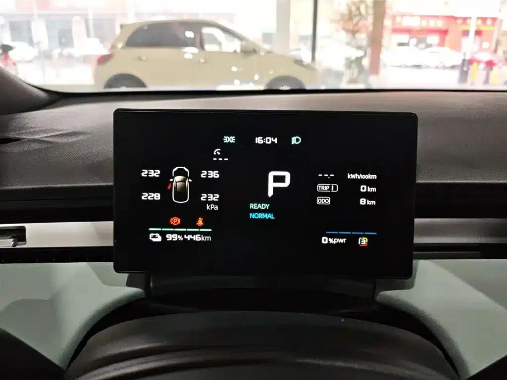 Roewe D6 2025 450km Premium Edition — миниатюра 12